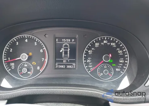 2013 Volkswagen Passat 2.5L Se z USA, uszkodzony, nr VIN 1VWBH7A3XDC130730